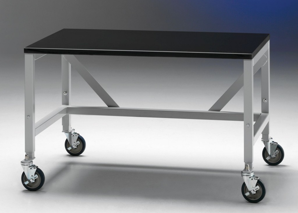3819100 - 4' Mobile Equipment Table